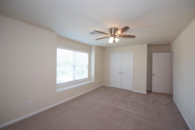 106 Easton Glen Lane, Dickinson, TX 77539