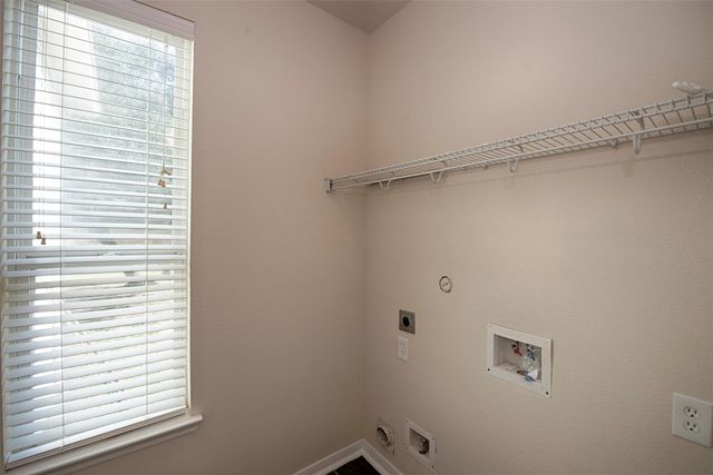 106 Easton Glen Lane, Dickinson, TX 77539