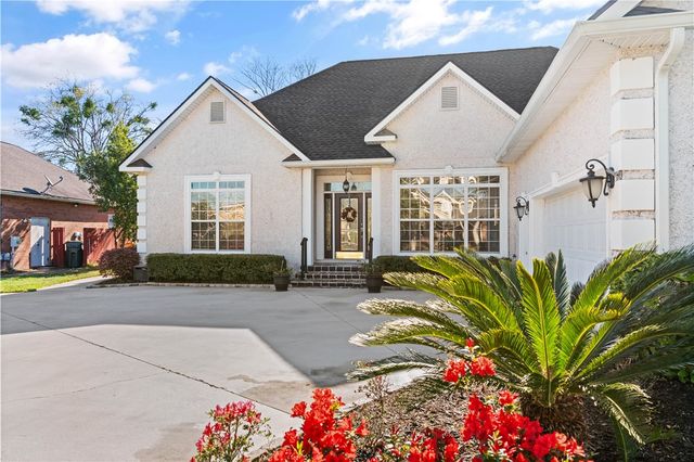 106 Hickory Pine, Brunswick, GA 31523