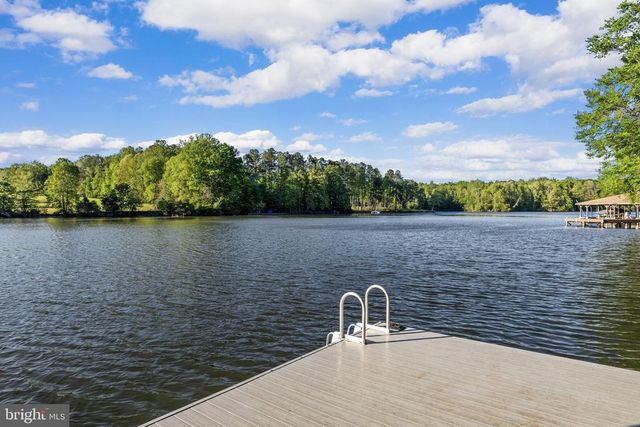 6406 CARTER LN, Mineral, VA 23117