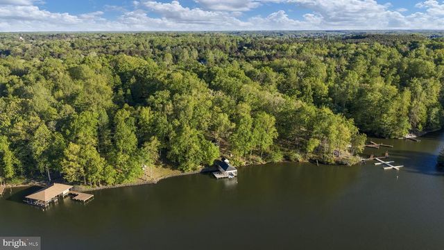 6406 CARTER LN, Mineral, VA 23117