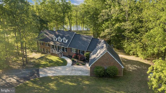 6406 CARTER LN, Mineral, VA 23117