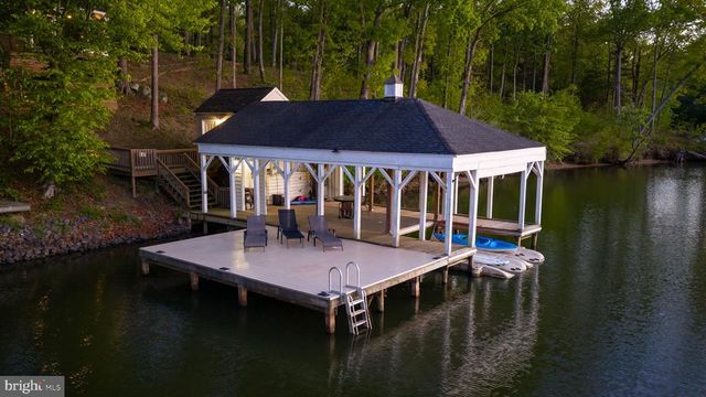 6406 CARTER LN, Mineral, VA 23117