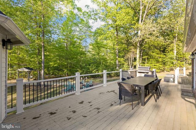 6406 CARTER LN, Mineral, VA 23117
