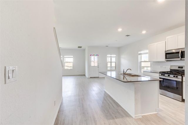 128 Mayacama LOOP, San Marcos, TX 78666