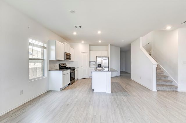 128 Mayacama LOOP, San Marcos, TX 78666