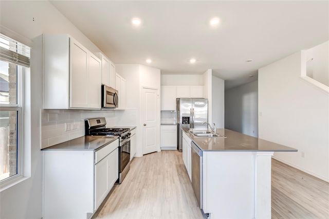 128 Mayacama LOOP, San Marcos, TX 78666