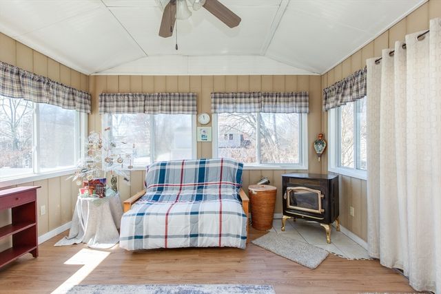 5 Cedar Grove Ave, Tyngsborough, MA 01879