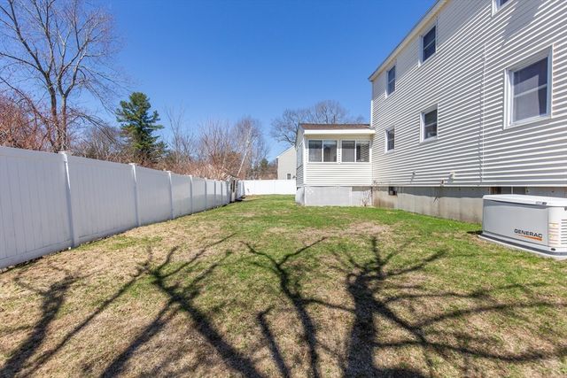 5 Cedar Grove Ave, Tyngsborough, MA 01879