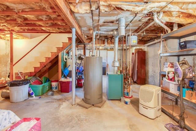 5 Cedar Grove Ave, Tyngsborough, MA 01879