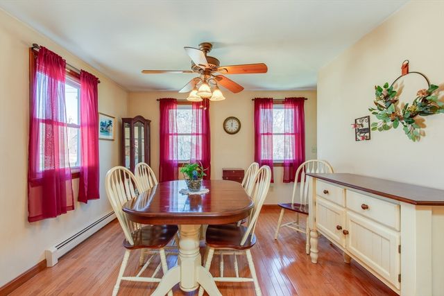 5 Cedar Grove Ave, Tyngsborough, MA 01879