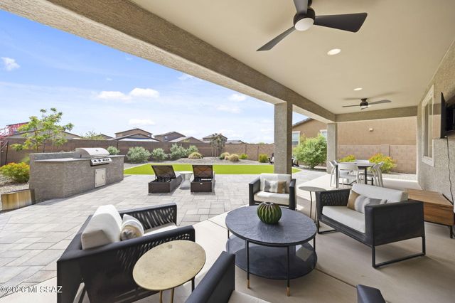 10599 W Walker Brown Drive, Marana, AZ 85653