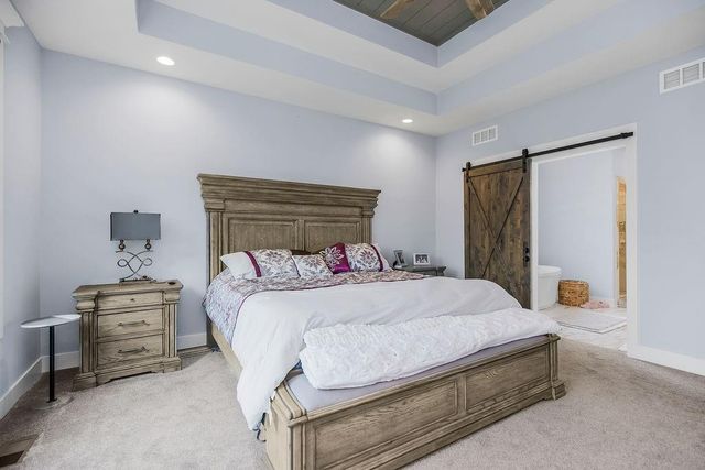 1009 N Independence Street, Pleasant Hill, MO 64080