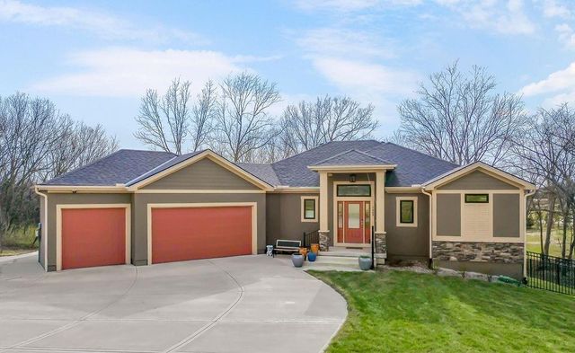 1009 N Independence Street, Pleasant Hill, MO 64080