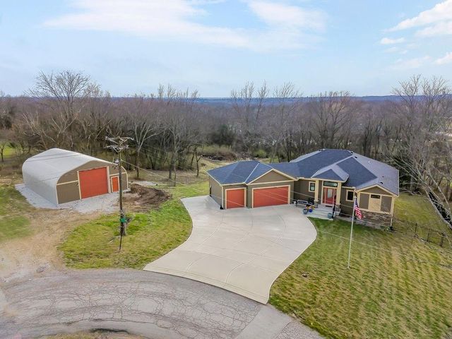 1009 N Independence Street, Pleasant Hill, MO 64080