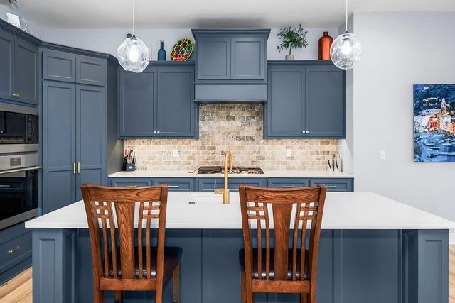 1009 N Independence Street, Pleasant Hill, MO 64080