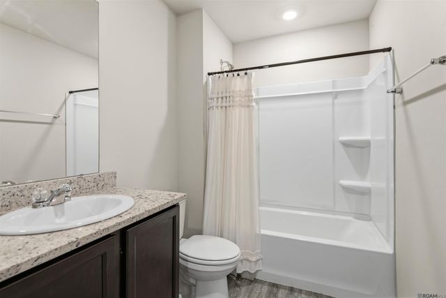 12432 Orchid Ln, Walker, LA 70785