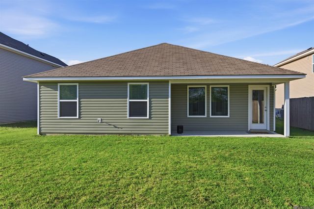 12432 Orchid Ln, Walker, LA 70785
