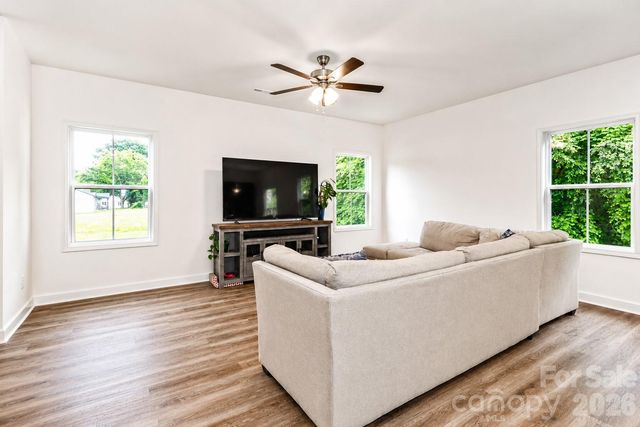 487 Kacys Way Place SE, Concord, NC 28025