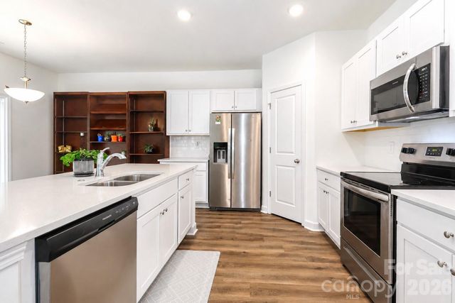 487 Kacys Way Place SE, Concord, NC 28025