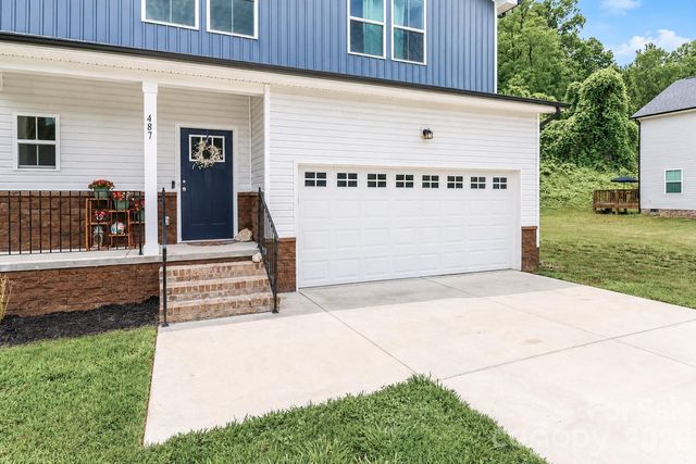 487 Kacys Way Place SE, Concord, NC 28025