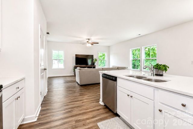 487 Kacys Way Place SE, Concord, NC 28025