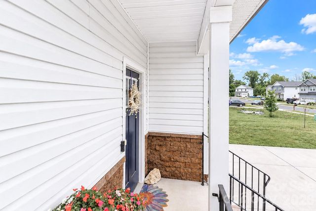 487 Kacys Way Place SE, Concord, NC 28025