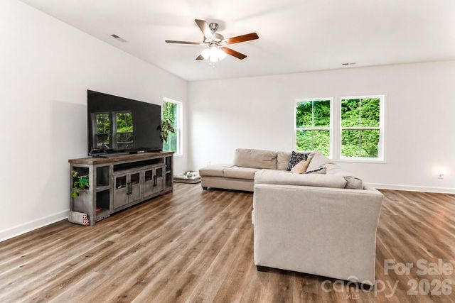 487 Kacys Way Place SE, Concord, NC 28025