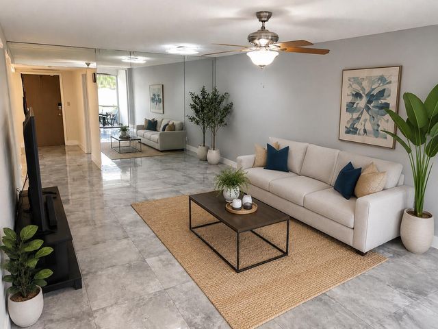 575 Oaks Lane 109, Pompano Beach, FL 33069