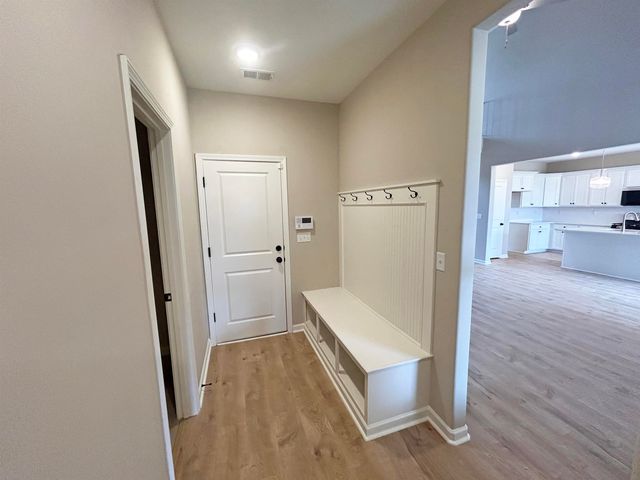 350 CHESNUT RIDGE CV, Oakland, TN 38060