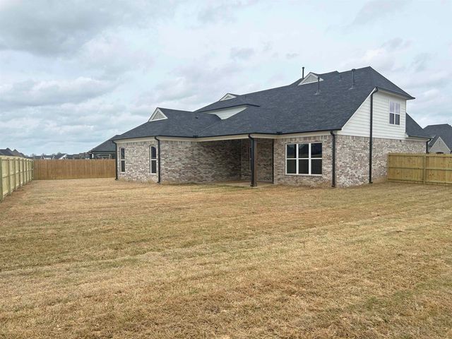 350 CHESNUT RIDGE CV, Oakland, TN 38060