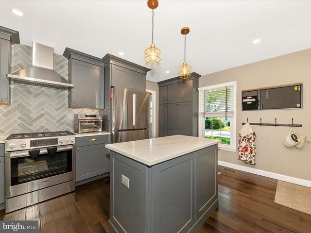 213 MIDSUMMER CIR, Gaithersburg, MD 20878