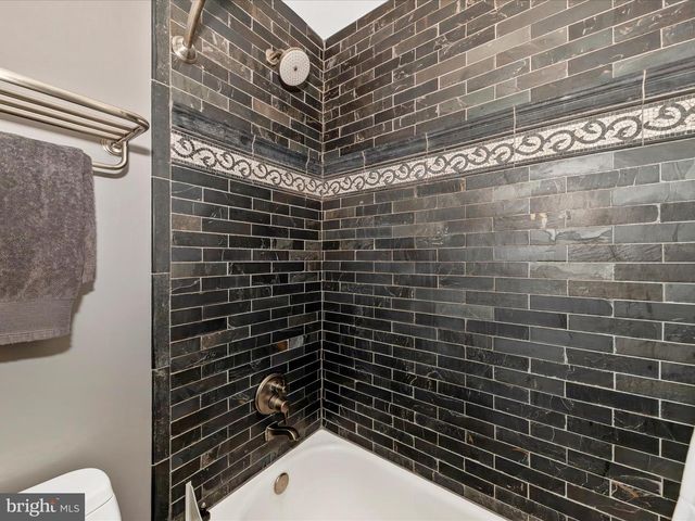 213 MIDSUMMER CIR, Gaithersburg, MD 20878