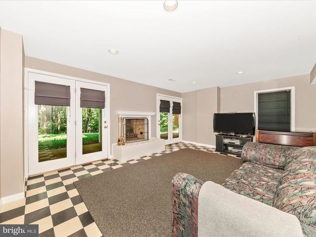 213 MIDSUMMER CIR, Gaithersburg, MD 20878