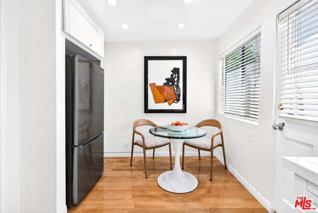 1207 California Avenue, Santa Monica, CA 90403