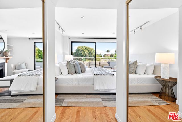 1207 California Avenue, Santa Monica, CA 90403