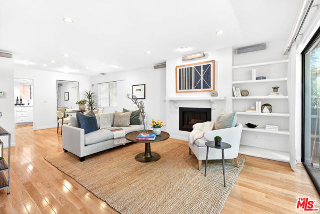 1207 California Avenue, Santa Monica, CA 90403