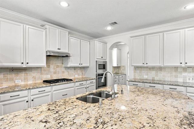 3020 Rocky Canyon Drive, Pearland, TX 77584