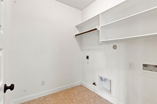 3020 Rocky Canyon Drive, Pearland, TX 77584