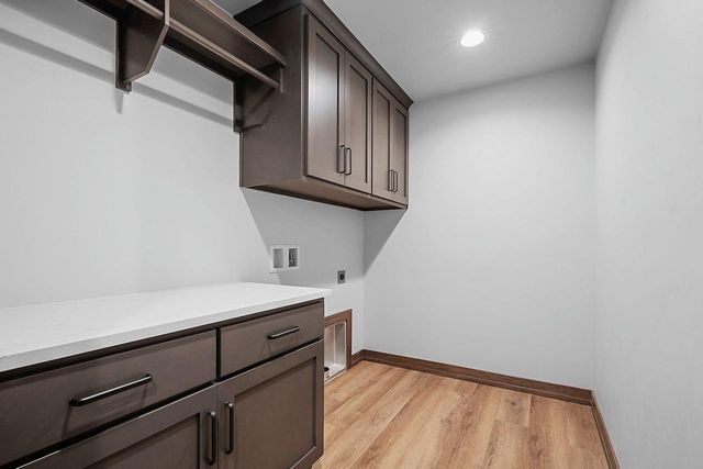 1441 CROSSROADS DRIVE, De Pere, WI 54115