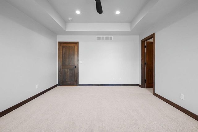1441 CROSSROADS DRIVE, De Pere, WI 54115