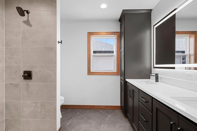1441 CROSSROADS DRIVE, De Pere, WI 54115