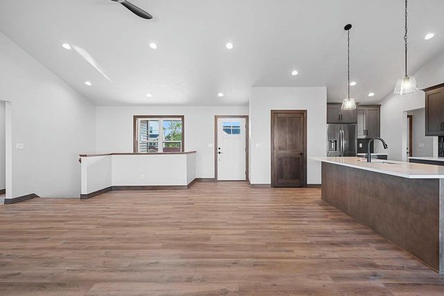1441 CROSSROADS DRIVE, De Pere, WI 54115