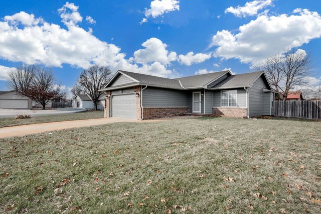 5340 S Stoneborough Ct, Wichita, KS 67217