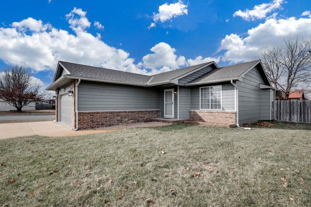5340 S Stoneborough Ct, Wichita, KS 67217