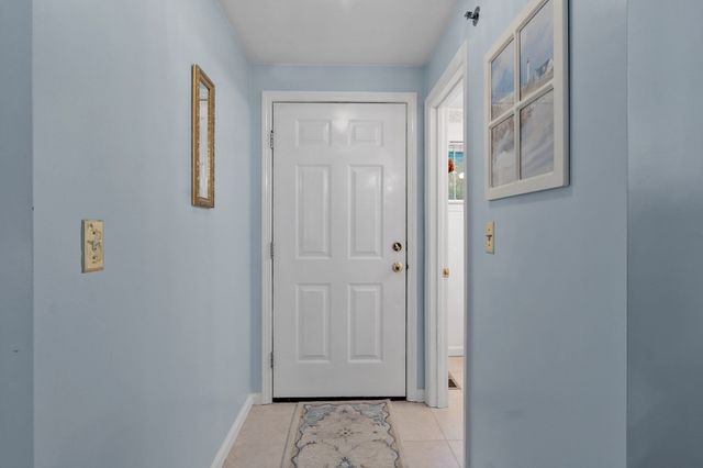 175 Littleton Road B4, Chelmsford, MA 01824