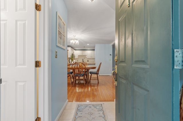 175 Littleton Road B4, Chelmsford, MA 01824