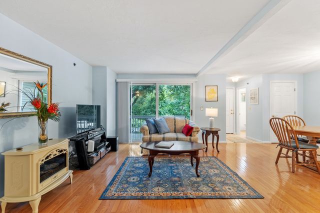 175 Littleton Road B4, Chelmsford, MA 01824