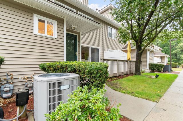 175 Littleton Road B4, Chelmsford, MA 01824