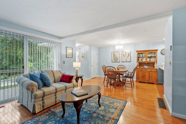 175 Littleton Road B4, Chelmsford, MA 01824